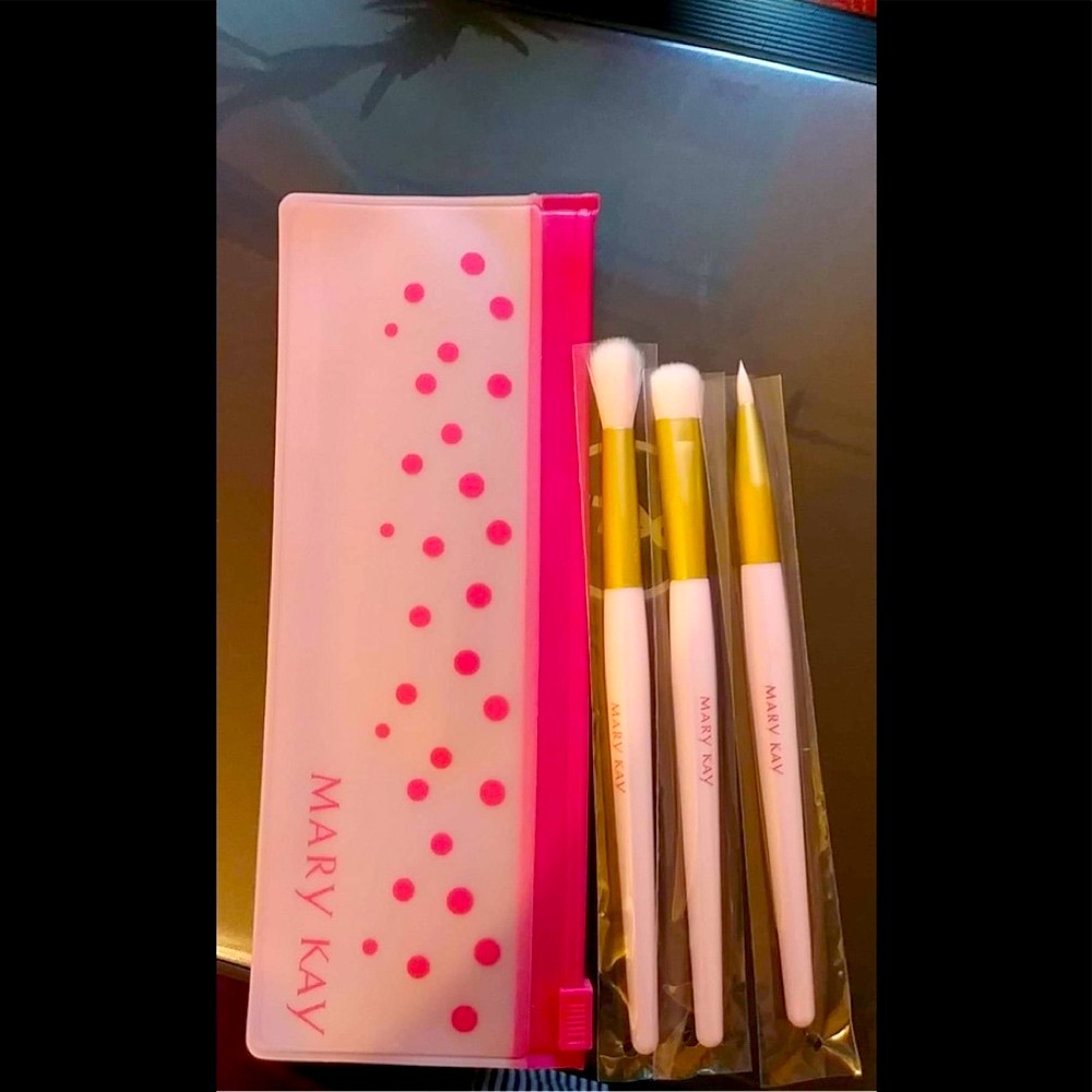 Mary Kay mini essential brush set